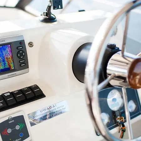 Jacht Motorowy Nautika 1300 Lux Bådhotel Wilkasy (Gizycko)