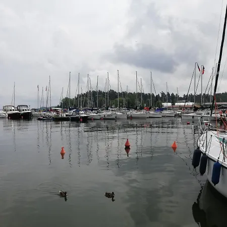 Jacht Motorowy Nautika 1300 Lux *